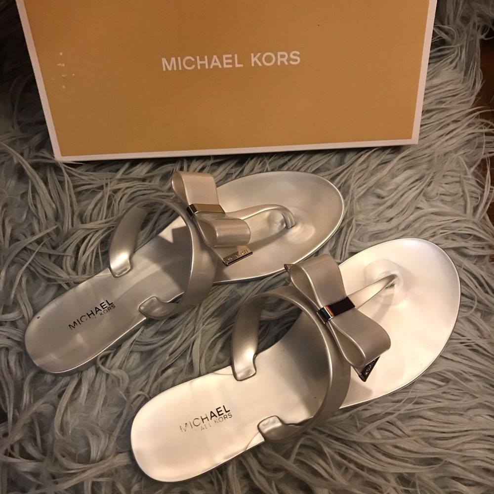 Flip flops